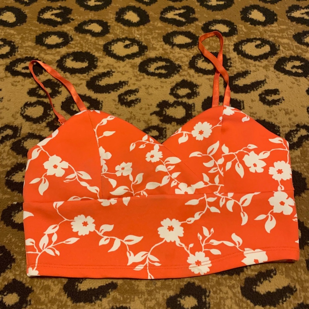 Ladies crop top
